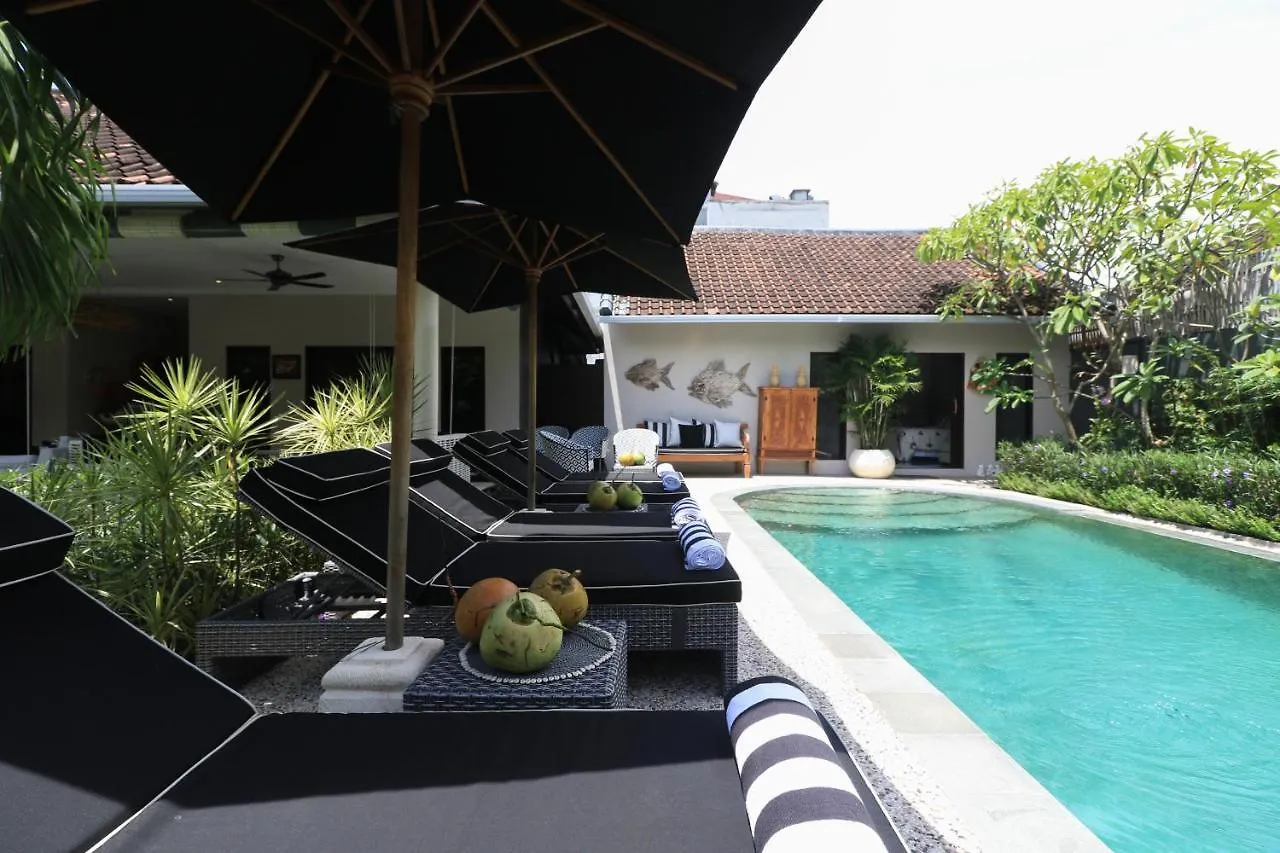 Villa Bloom 1 - 4 Bedrooms, 4 Bathrooms, Private Pool Close To The Beach Seminyak  0*, Seminyak (Bali) Indonesia