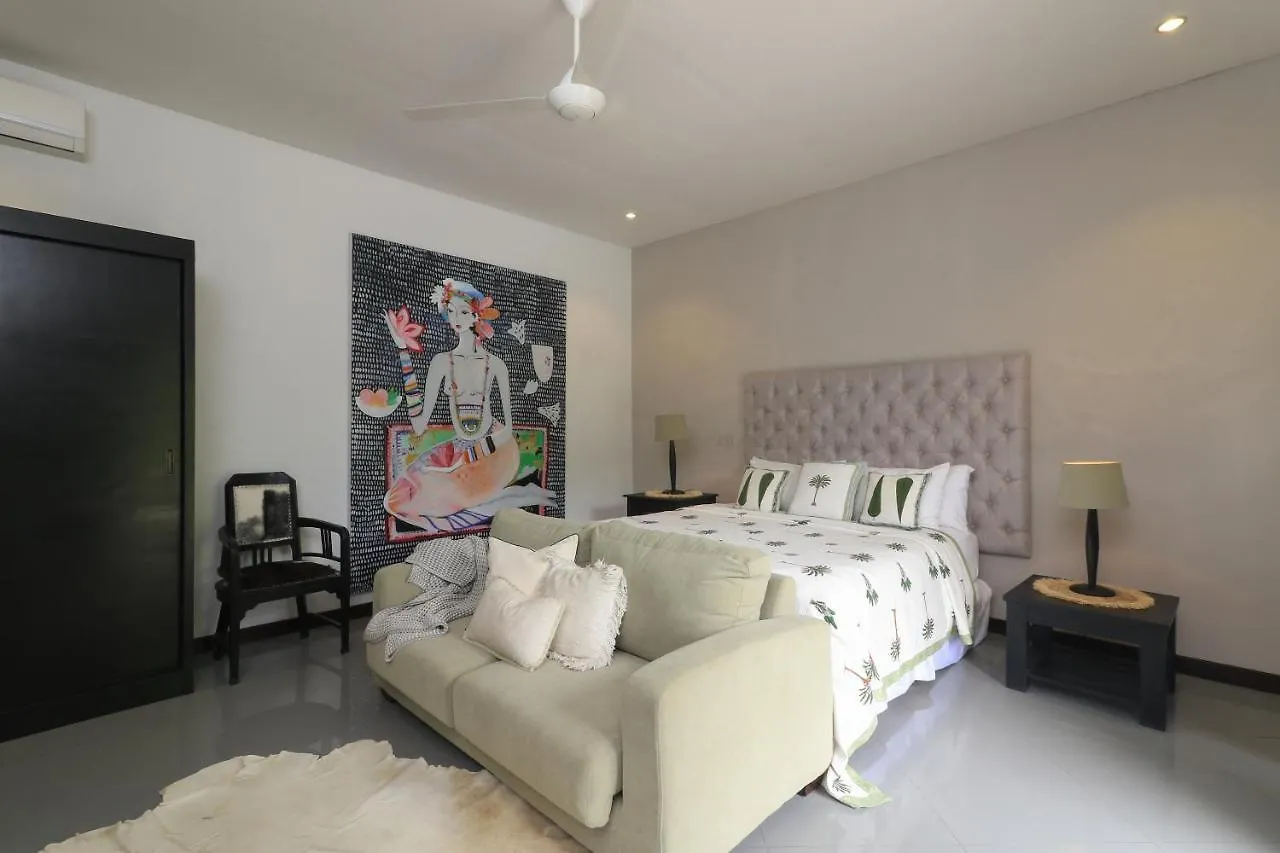Villa Bloom 1 - 4 Bedrooms, 4 Bathrooms, Private Pool Close To The Beach Seminyak  Seminyak (Bali)